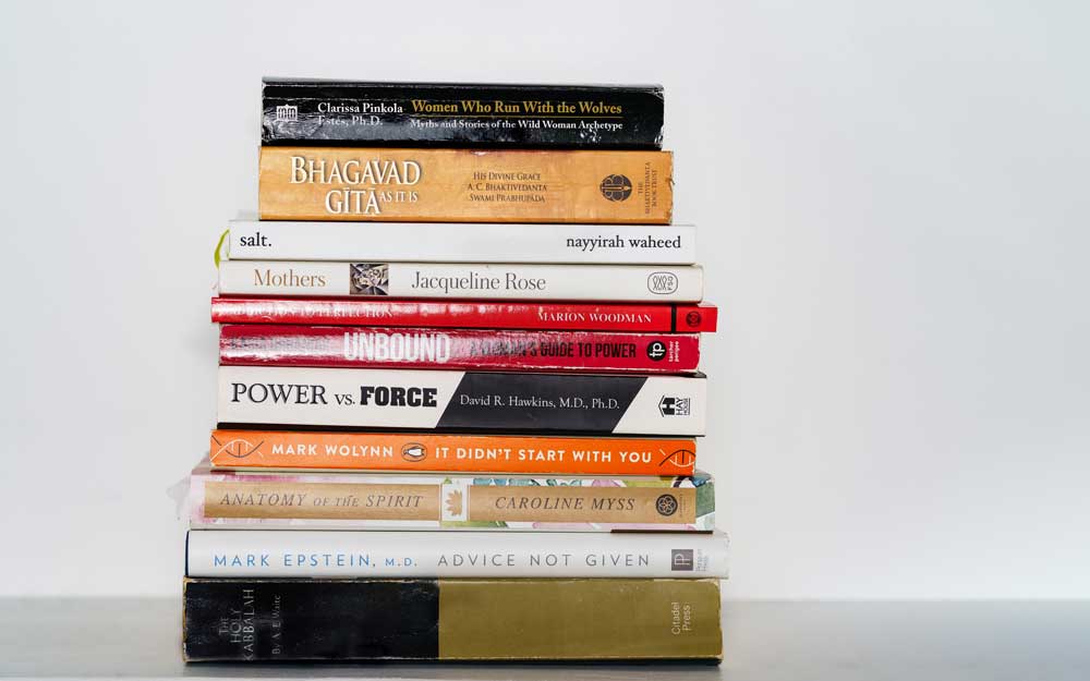 dr-eva-benmeleh-andrea_blakesberg_books-20250304-3-1000px Stack of books